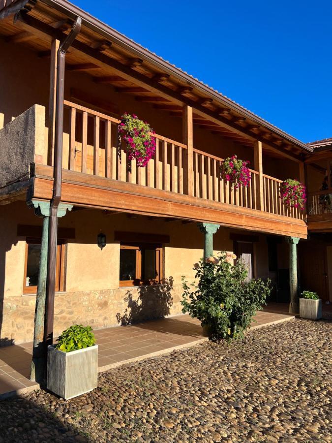 Casa Villa Franca Llamas de la Ribera Ngoại thất bức ảnh