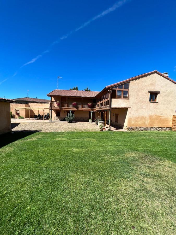 Casa Villa Franca Llamas de la Ribera Ngoại thất bức ảnh